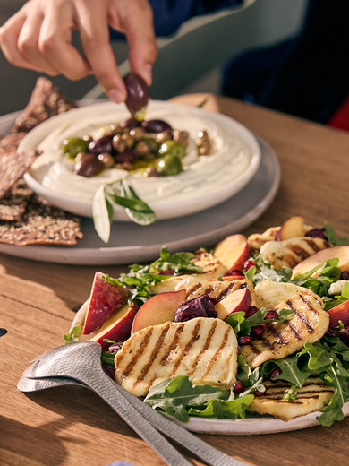 Cheese salad and dip