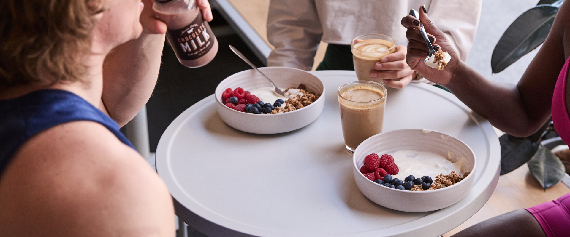 Women eating yoghurt