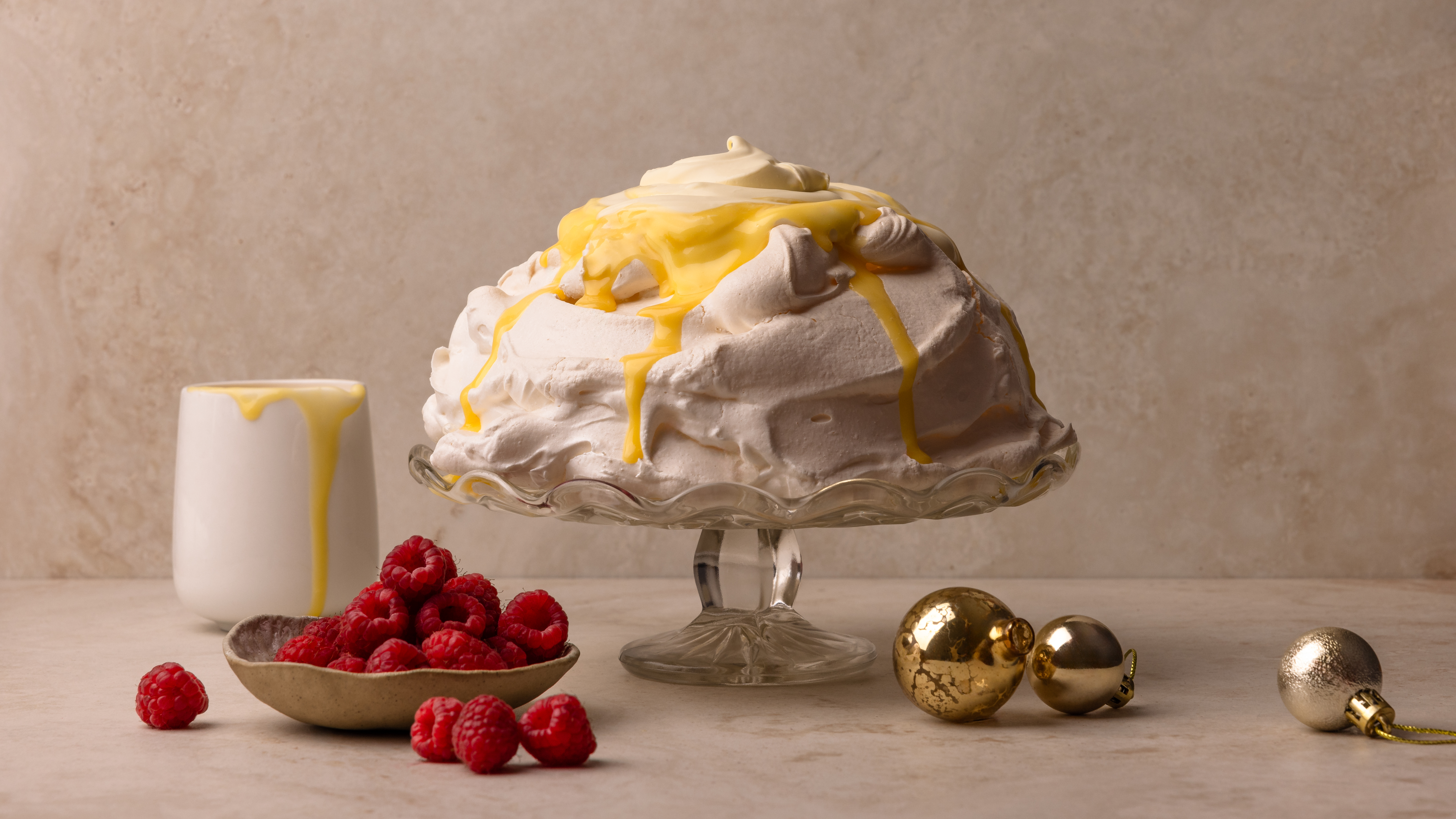 Lemon Meringue Pavlova